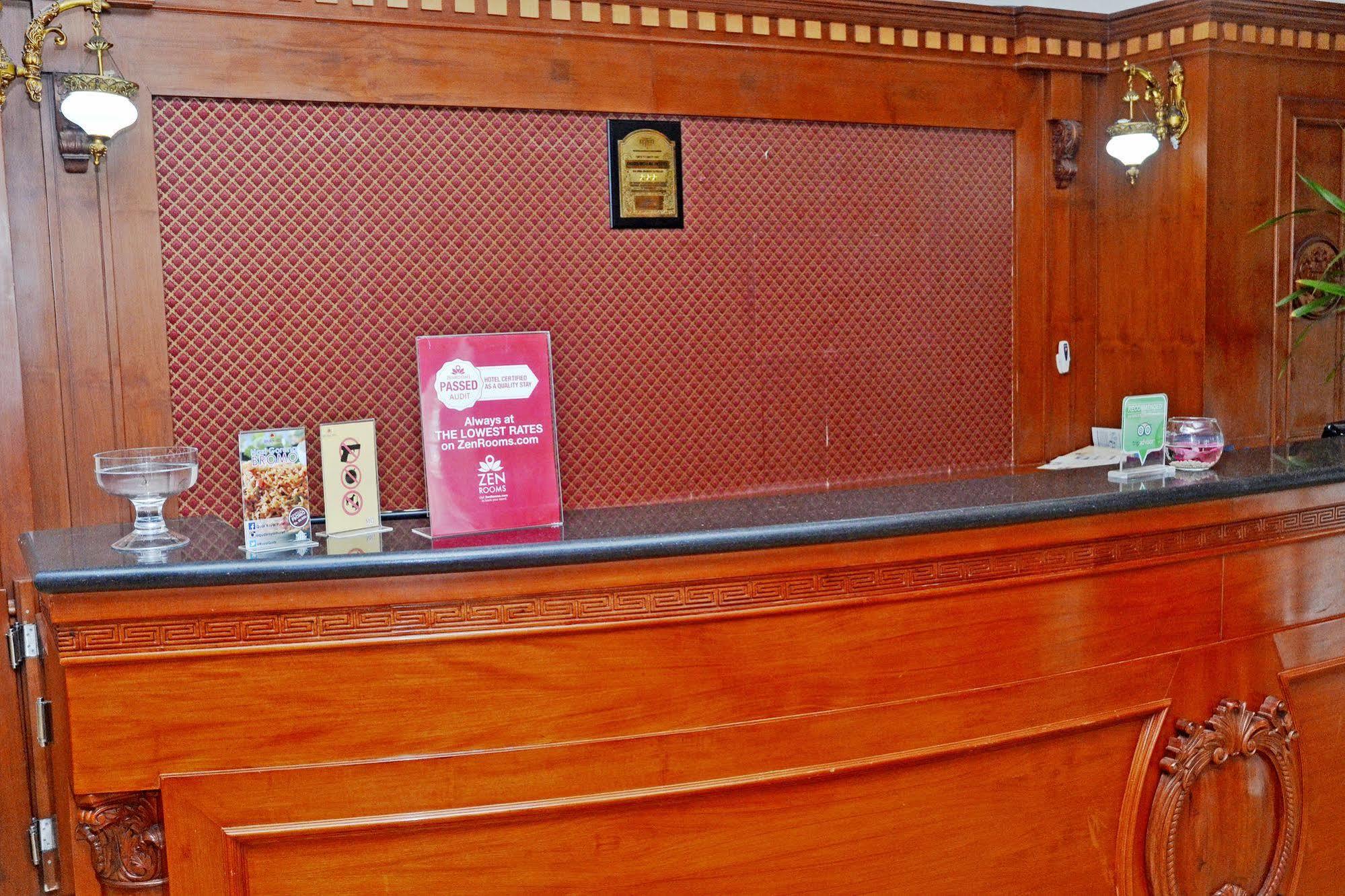 Zen Rooms Sultan Iskandar Muda سورابايا المظهر الخارجي الصورة