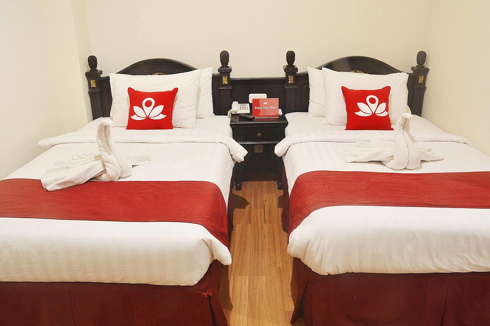 Zen Rooms Sultan Iskandar Muda سورابايا المظهر الخارجي الصورة