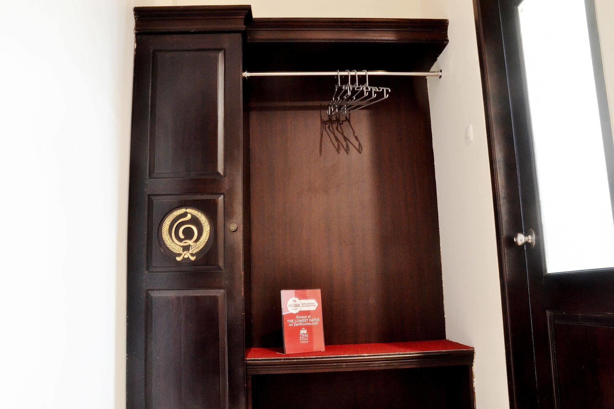 Zen Rooms Sultan Iskandar Muda سورابايا المظهر الخارجي الصورة